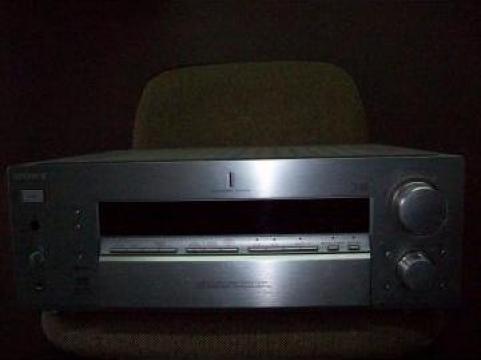Amplituner Sony de la Li Car & Home Hi- Fi