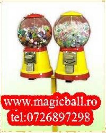 Automat bomboane, guma de mestecat, mingii, jucarii de la Magicball.ro