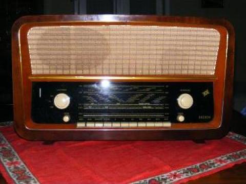 Radio pe lampi Oberon