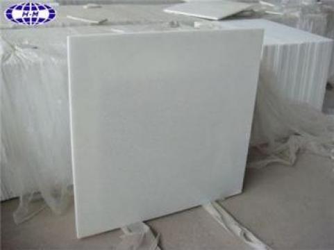 Marmura alba Crystal de la Hangmao Stone Marble Granite Co., Ltd.