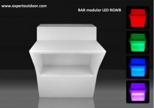 Bar modular iluminat din interior cu LED, bar luminos RGBW de la M.F.L. Contract Services Srl