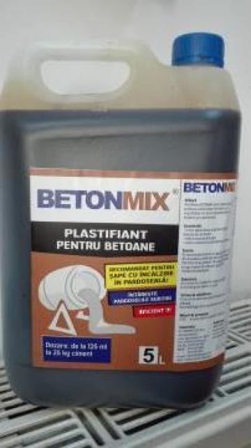 Aditiv plastifiant pentru betoane Betonmix de la Ramont Util Srl