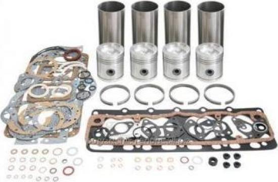 Set motor Isuzu 4BG1-TCG04 de la Terra Parts & Machinery Srl