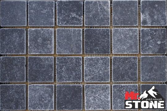 Mozaic Black Dark tumbled 4,8 x 4,8cm de la Antique Stone Srl