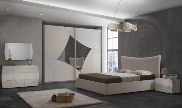 Dormitor Atom, bej/gri, pat 160x200 cm, dulap cu 2 usi de la CB Furniture Srl