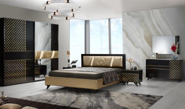 Dormitor Glamour, negru/auriu, pat 160x200, dulp cu 2 usi de la CB Furniture Srl