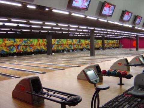 Linii sintetice de bowling SPL II de la Rom Bowling Intl Srl