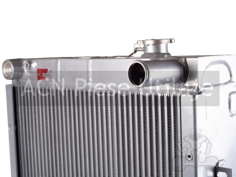 Radiator combinat pentru buldoexcavator Komatsu WB93S-5 de la Acn Piese Utilaje Srl