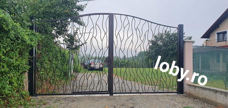 Gard si poarta din fier forjat fix de la Loby Design