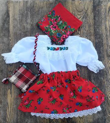 Costum traditional de Maramures pentru fete