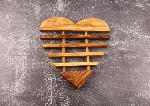Suport din lemn de maslin pentru vase fierbinti Inima