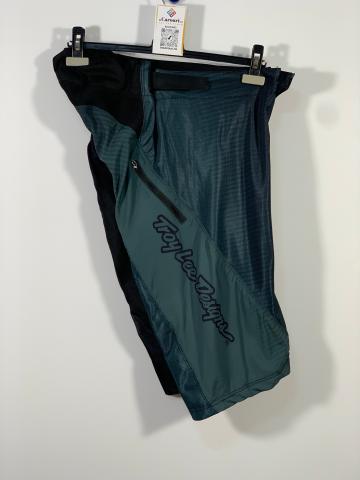 Pantaloni scurti Troy Lee marimea M barbat