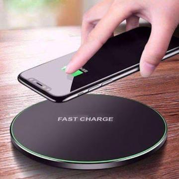Incarcator wireless Fast Charging Pad QI de la Top Home Items Srl