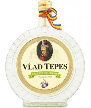 Palinca de prune Vlad Tepes 0.7l, Alc. 45% de la Supermarket Pentru Tine Srl