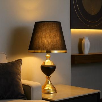 Veioza decorativa neagra, clasic elegant, E27 de la URBANIX SRL