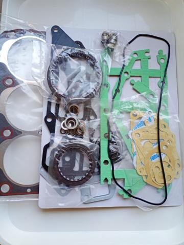 Set garnituri tractor Yanmar FX - motor 3TNB84 de la Kubo Yanm Industrial Srl