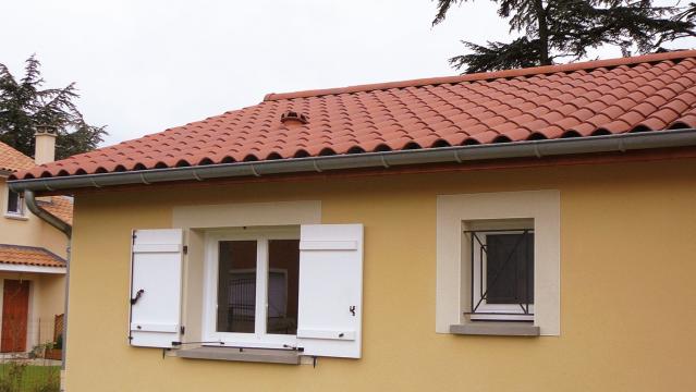Tigla ceramica Omega 10 Rouge de la Amedio Ideas Srl