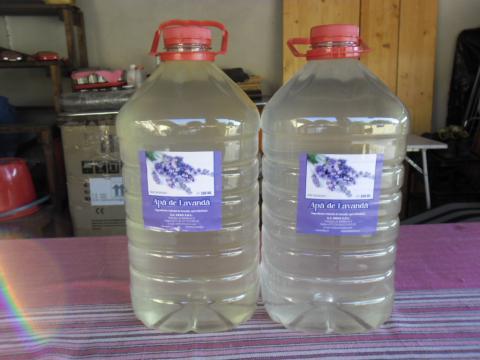 Apa de lavanda, la PET de 5 litri de la Keka Srl