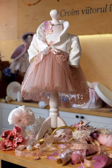 Rochita Margueritte - roz-vintage (maneca lunga) de la Andreeatex