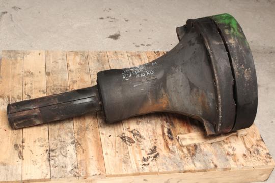 Axa spate dreapta John Deere 8220
