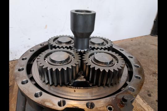 Transmisie finala punte fata stanga Case 821G (ZF MTL3095ll) de la PFP Auto Srl