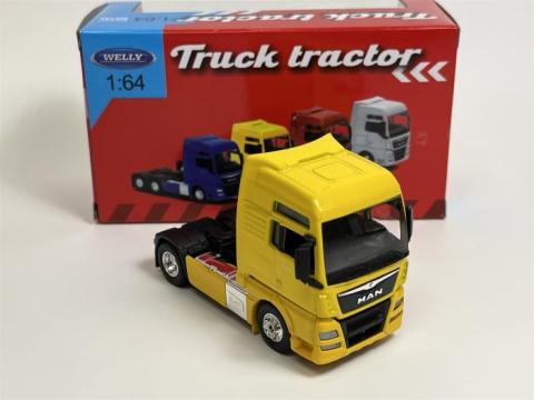 Macheta cap tractor MAN TGX XXL 2 axe galben, scara 1:64