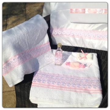 Trusou Lara botez fetita
